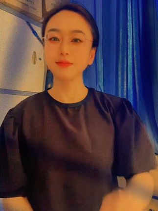 内耗个deir 你不喜欢的人,一定不是好人,不喜欢你的人,怎么可能是好人!春风十里不如取悦自己,风吹哪页读哪页,哪页难懂撕哪页