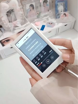 没了它谁还哄我拍照啊!! #鞠婧祎#相机#mp4 #mutrain相机 #相机推荐