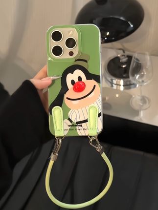 立体红鼻子配上一体挂绳,俏皮可爱又便携! #挂绳手机壳 #手机壳安利 #爱了爱了 #超nice好看手机壳 #这也太好看了