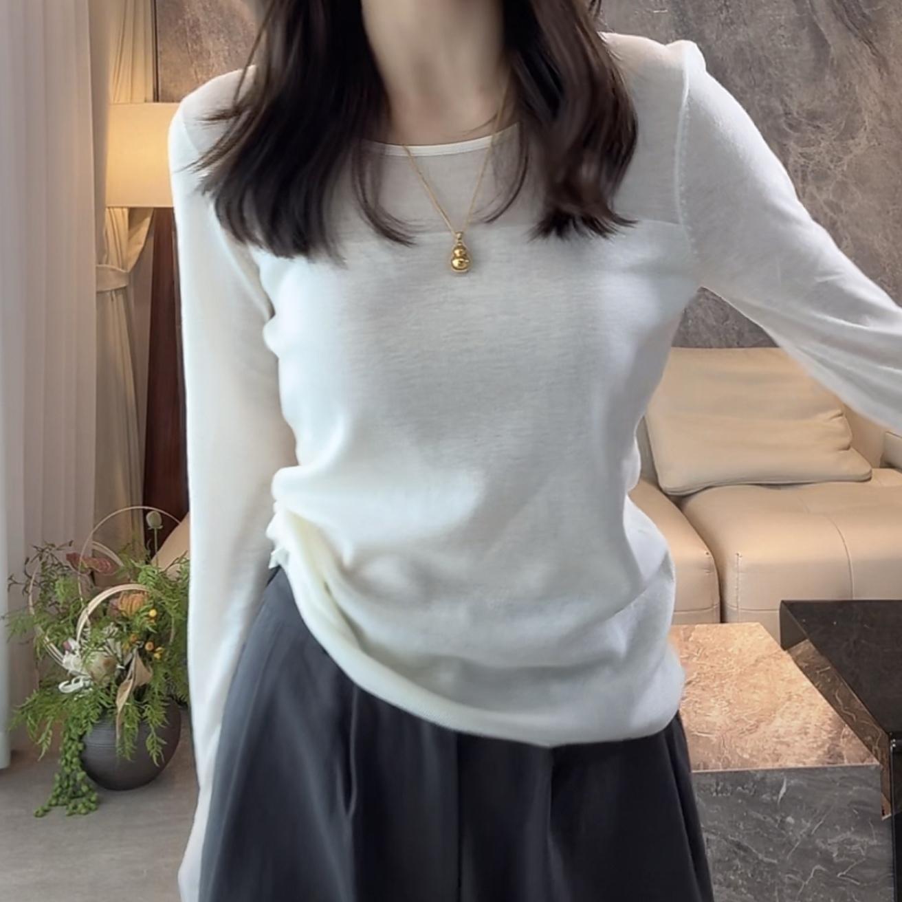 流光风春秋针织打底衫内搭女款2025秋季新品气质长袖修身显瘦上衣#简约搭配 #通勤搭配#针织衫 #显瘦穿搭 #内搭外穿都好看
