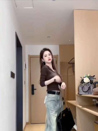 美式高街水洗弯刀牛仔裤女2025秋季新款高腰宽松显瘦痞帅阔腿裤 #显高显瘦穿搭 #牛仔裤穿搭