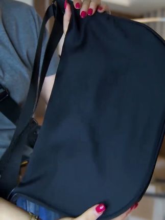 铆钉加固防水单肩斜跨包通勤时尚运动健身简约百搭休闲包饺子包#斜挎包