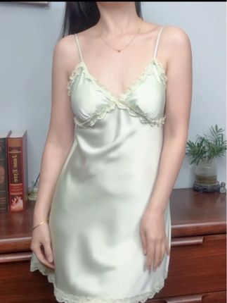 淡淡的绿色想起18岁那年夏天的快乐#性感小性感 #居家服 #性感睡衣 #纯欲睡衣
