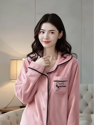 加厚珊瑚绒家居服套装舒适保暖 #家居服 #面料柔软亲肤 #洋气减龄 #时尚优雅 #宅家睡衣秀
