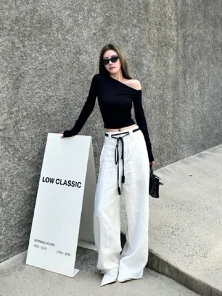 #辣妹斜肩长袖阔腿裤#辣妹设计感长袖#阔腿裤# 辣妹风穿搭