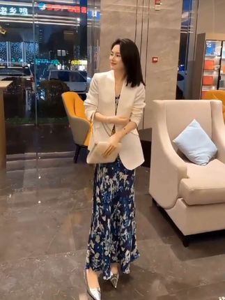 #显瘦的穿搭 #时尚减龄#时尚百搭#这也太好看了