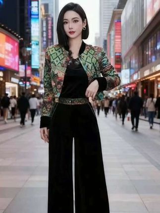 #女装穿搭 #春秋新款 #穿出自信穿出美丽 #气质穿搭 #高级感穿搭 @DOU+上热门 @巨量千川 @DOU+小助手