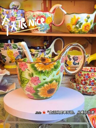 🍃温风不燥,阳光正好☀#陶瓷餐具#陶瓷艺术 #曲把杯 #釉下彩餐具