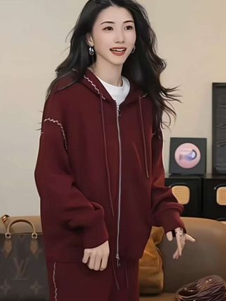 #春秋穿搭 #高级感穿搭 #女装穿搭 #减龄气质 #时髦穿搭 @DOU+上热门