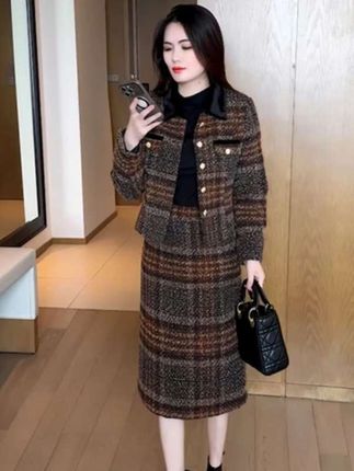 秋季新款休闲时尚穿搭洋气显瘦不挑人长袖套装#减龄显瘦穿搭 #美搭尽显女神范 #时尚气质穿搭#套装裙两件套 #穿出高级感