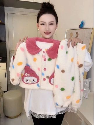 这个甜美精致的家居服也太洋气好看了!我女儿穿上去之后都想下楼玩了!在家也可以穿的美美哒#萌宝穿搭 #睡衣穿搭 #慵懒风穿搭 #母婴好物分享 #强烈推荐
