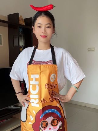 创意防水围裙 厨房做饭家用擦手无袖罩衣 围腰定制个性化工作服网红 自带擦手巾的 防水防油污的 小富婆围裙#防水防油 耐脏耐磨 #美观实用 又保暖  质量杠杠的好 #围裙可擦手
