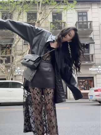 #全抖音都在仿热巴琥珀系造型 #迪丽热巴美神降临 #单依纯 #单依纯唱电影非诚勿扰3主题曲 #皮衣穿搭