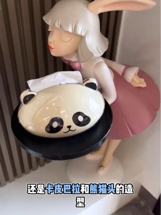 这个开合换纸的#磁吸纸巾盒不仅换纸方便,卡通造型摆在哪儿还可以当小装饰,#纸巾收纳盒,#美观实用