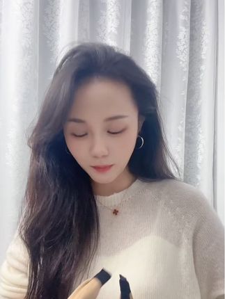 终于等到你,戴上就能提升一整个气质感~#修饰脸型 #发箍 #强烈推荐
