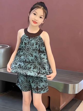 #夏季穿搭 #谁穿谁好看 #清凉一夏 #夏季时尚穿搭 #生女儿就要这样穿