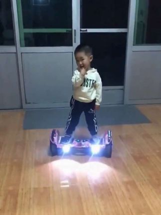 左拉儿童智能款电动平衡车2-6-8-12-14大童平行车10岁到15岁成人#左拉 #平衡车#儿童平衡车 #酷炫平衡车 #电动平衡车