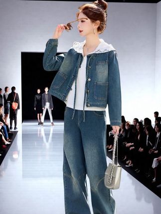 #新中式蕾丝打底牛仔套装女秋季2025年新款牛仔外套阔腿裤三件套#时尚潮流穿搭 #谁穿谁好看不分年龄段 #谁穿谁美