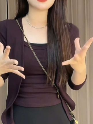 高品质高质感慕斯面料假两件外套显瘦长袖百搭打底女t恤#秋日新品#假两件#长袖百搭