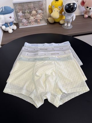 儿子进入发育期,内裤可千万不要随便买!猫人这款专为男孩发育期设计的内裤!弹力大不紧绷,不夹屁屁不卡裆!双层10A底裆吸湿排汗又透气!一整天都干干爽爽的!刷到的妈妈们闭眼冲#贴身衣物 #男童内裤 #男生内裤 #青少年内裤 #猫人内裤