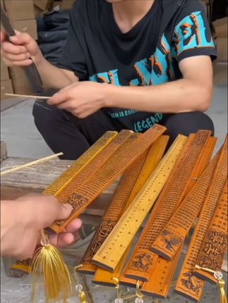 家用教师戒尺软尺加厚教鞭弟子规三字经莫生气劝学介尺竹尺子教尺#戒尺#尺子#家用戒尺 #工艺品摆件 @DOU+小助手