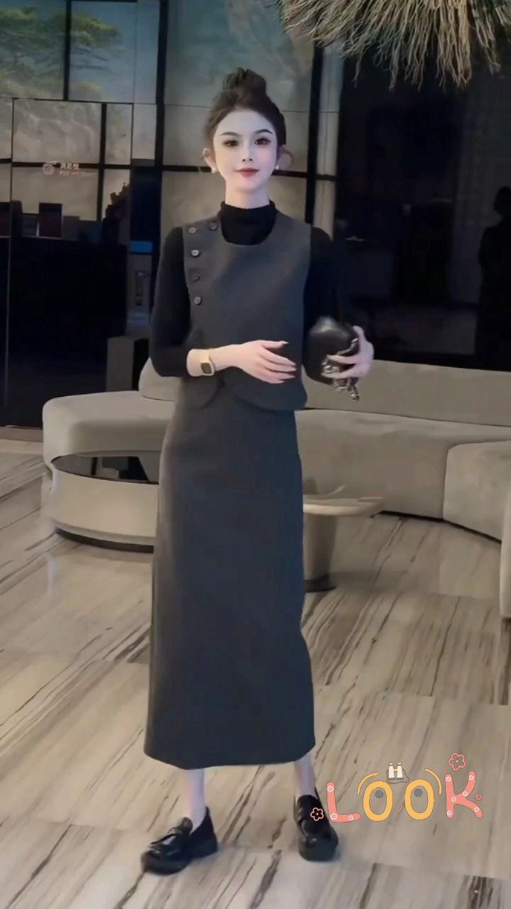 开春穿搭套装女高级感时尚名媛小香风黑色马甲打底衫半身裙三件套#小香风三件套#穿搭套装#优雅气质 #面料柔软舒适 #不起球不勾丝