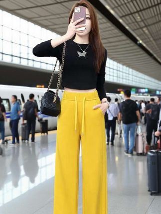 黄色香蕉阔腿裤女2025春秋季新款高腰抽绳宽松休闲直筒运动卫裤子#休闲运动阔腿卫裤子#春秋款穿搭 #谁穿都好看 @DOU+上热门