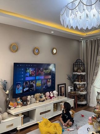 好喜欢周末不出门在家陪孩子做做饭看看电视度过的时光#一起看电影#家庭影院#追剧#暑假生活