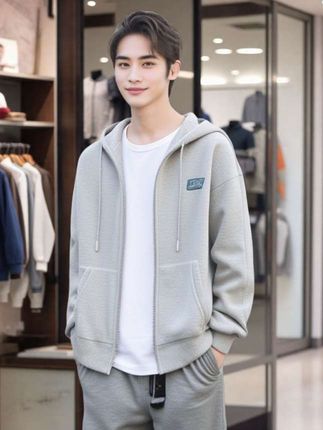 #型男穿搭 #时尚少年装 #洋气减龄穿搭 #时尚卫衣 #休闲风