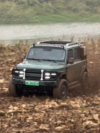 我就问你们iCARV23的动力澎湃不,就这底盘高度和这动力,猛不猛? 切记他只是一台城市国产方盒子!#iCARV23 #奇瑞汽车