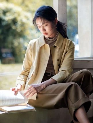 红念短款风衣外套女,小个子高级感秋装2025年新款,气质休闲春秋上衣#女装 #春秋穿搭 #穿搭女装 #风衣外套 #外套