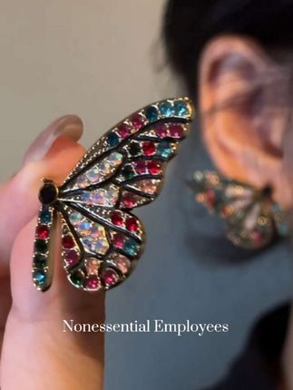 #闪闪发光 #蝴蝶 #耳饰分享 #好看又便宜 #优雅气质