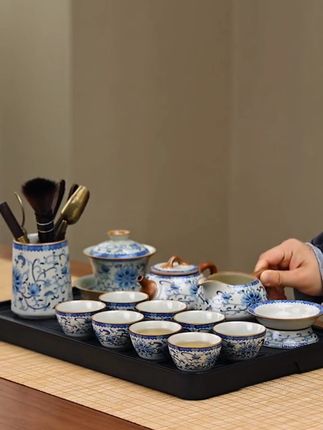 #茶具 #茶生活 家用轻奢青花汝窑功夫茶具套装,复古新中式陶瓷茶壶茶杯#茶空间#喝茶 #茶壶茶具