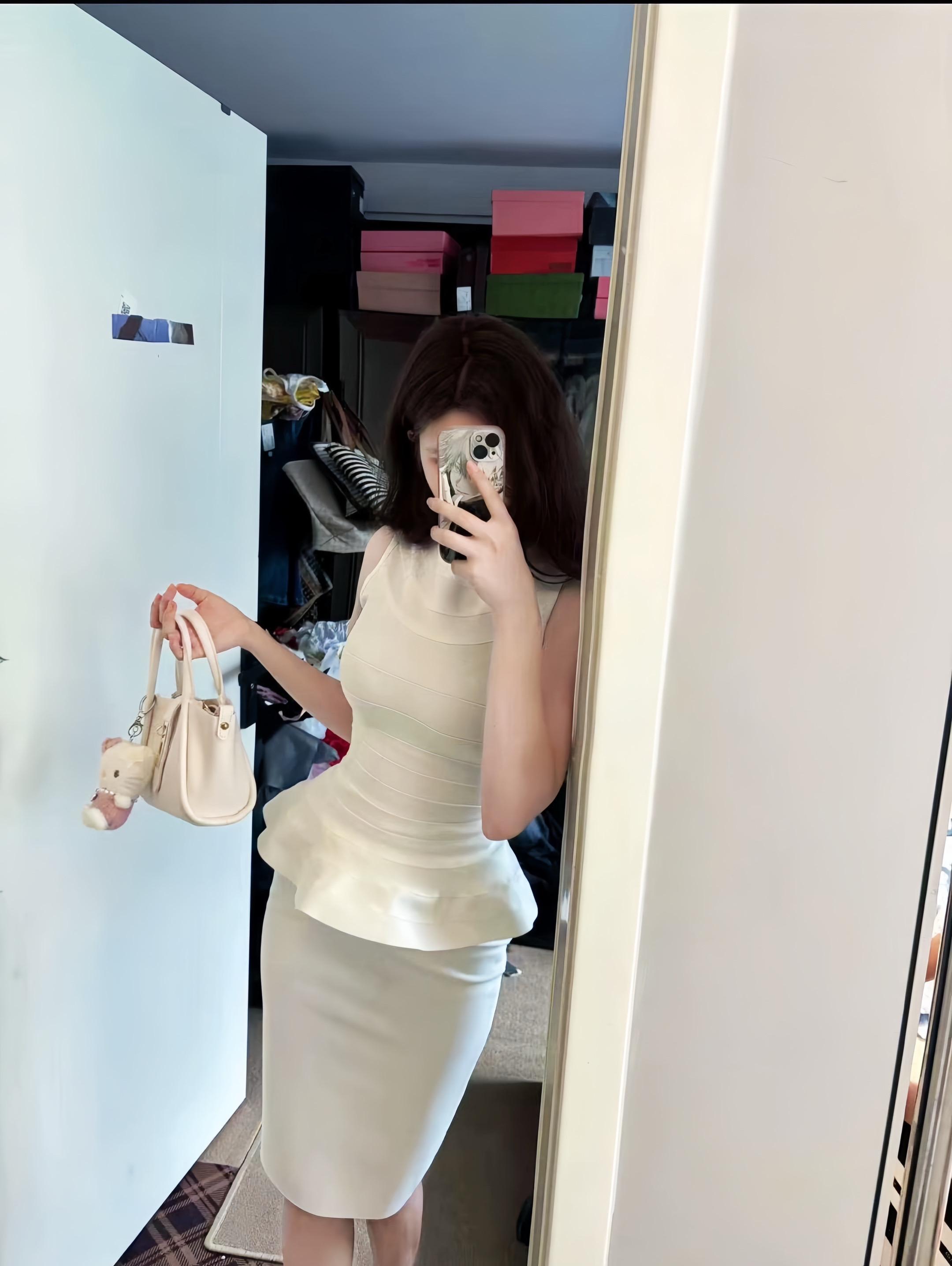 温柔自有力量#今日穿搭 #高级感穿搭 #显瘦搭配 #显高显瘦 #约会穿搭