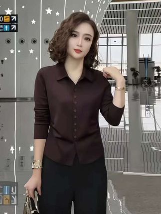 #上衣穿搭 #减龄气质 #优雅气质 #穿搭分享 #显瘦搭配 @DOU+小助手