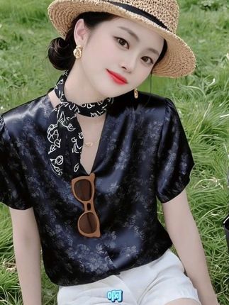 朋友们大家早上好。