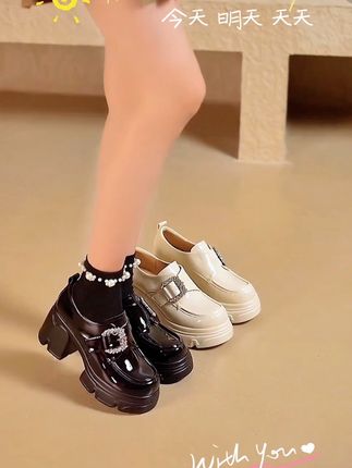 达芙妮乐福鞋女休闲2025春秋新款鞋小个子爆款厚底乐福鞋女#潮鞋推荐好看不贵 #哎呦喂你鞋真好看 #好鞋推荐 #好穿又好搭 #软底软面穿上超舒服