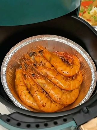 空气炸锅好搭档!专用锡盘导热快,食物受热更均匀,锁住汁水鲜嫩口感。免清洗懒人福音,少油健康更轻负担。#空气炸锅锡盘 #厨房神器 #无油烹饪 #锁住汁水 #懒人必备