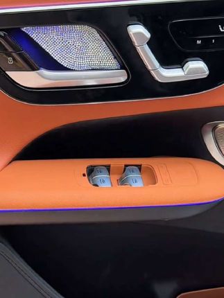 奔驰硅胶门扶手垫,有效防止刮蹭划痕,车友们可以安利上#奔驰glc #奔驰c #奔驰 #好物推荐#汽车好物 #汽车好物分享