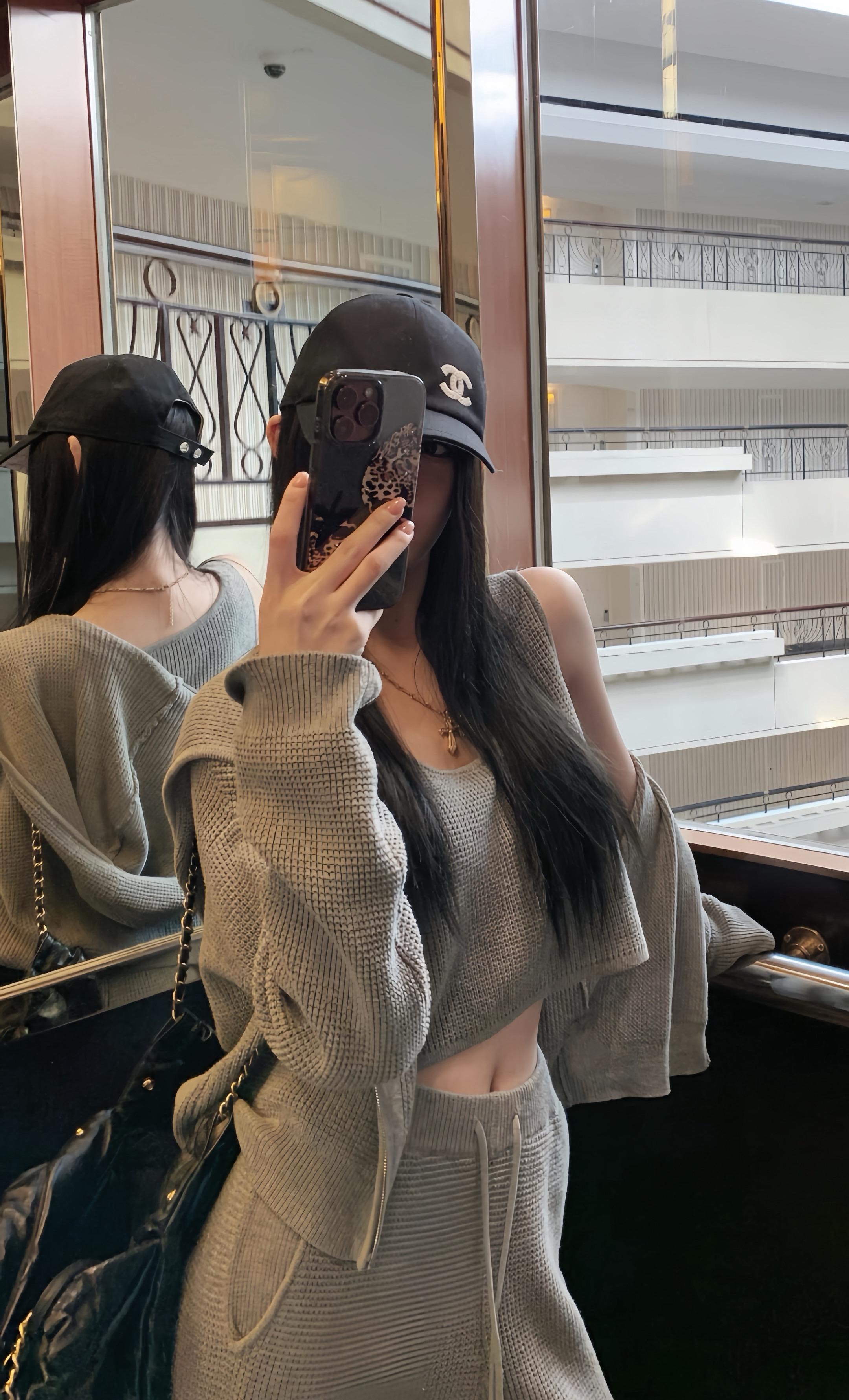 #ootd穿搭 #今天穿什么 #辣妹穿搭 #被秋日氛围感穿搭拿捏了 #休闲穿搭