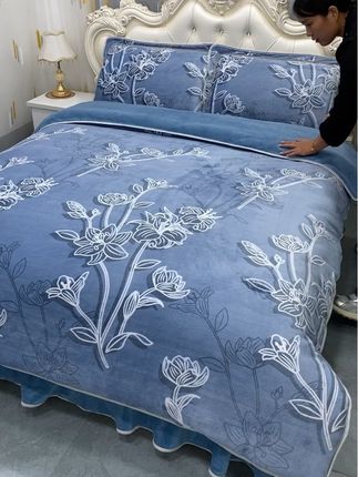 加厚保暖牛奶四件套#牛奶绒四件套 #床上四件套 #面料柔软舒适 #居家好物 @抖音小助手