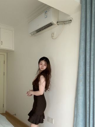 穿上好看的裙子人都自信满满 哈哈哈 #御姐风 #气质范 #优雅气质 #小性感 #女人味