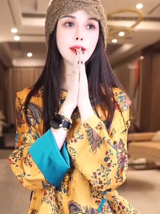 飞儿【金丝凤衬衫】2025早秋新款时尚百搭气质上衣衬衫开衫#高级感穿搭 #谁穿谁漂亮 #优雅气质 #复古风穿搭 #气质女神穿搭