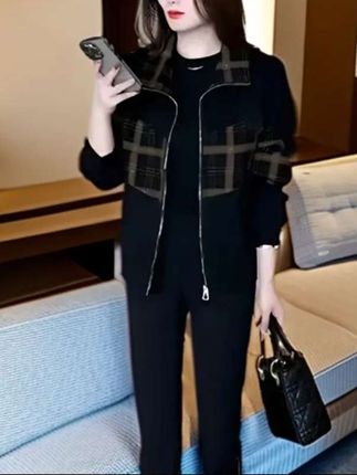 新款秋冬款格子拼接休闲时尚短款外套 加绒保暖夹克#时尚穿搭