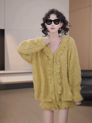 设计感珠珠木耳边毛衣上衣休闲显瘦短裙#显瘦穿搭 #2025新款 #休闲短裙 #时尚女装