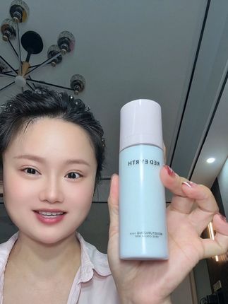 底妆斑驳卡粉,一出门就脱妆的姐妹!这个底妆作弊器赶紧来试试!!!#红地球#红地球贴贴喷雾#补水#保湿