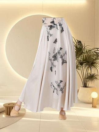 菲梵舞后古典舞女飘逸缎面雪纺立体绣蝴蝶新中式舞蹈服身韵大摆裙#谁穿谁漂亮 #半身裙#通勤搭配 #春秋新款 #时尚妈妈装 #半身裙
