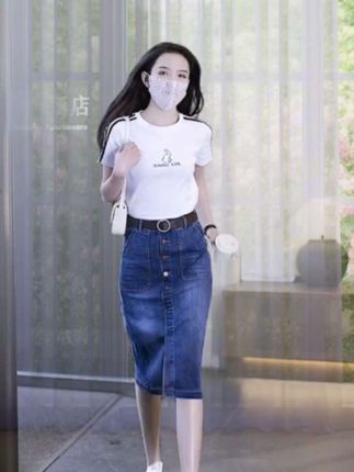 牛仔裙女半身裙秋季时尚高腰中长款开叉直筒裙大码显瘦妈妈铅笔裙#牛仔穿搭