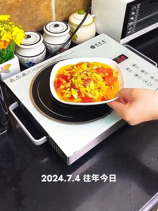就这个电陶炉啊,买的时候我还担心他是个鸡肋,用了之后才知道呀,是真好用。#厨房好物 #电陶炉 #实用好物 #超便宜超划算