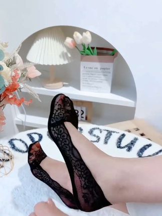 船袜女夏季薄款浅口短袜船袜女隐形袜子棉底防滑硅胶蕾丝袜茜凯熊 视频来源于网络